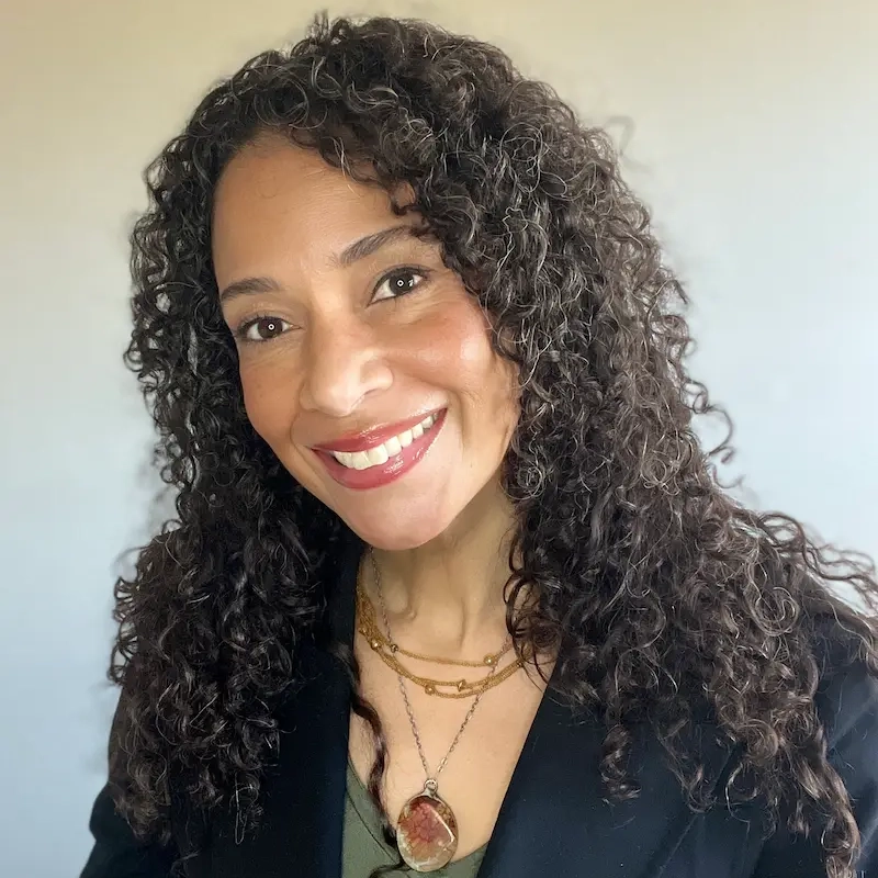 Miranda Reshaw - Director, Customer Experience